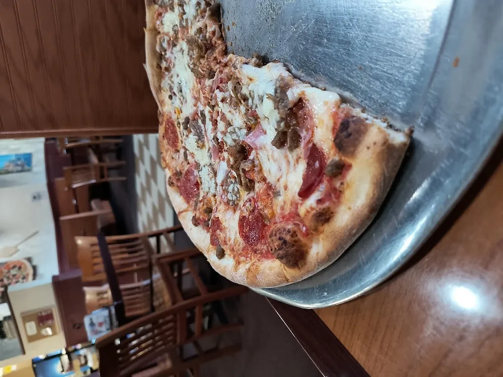 Pizza Peperoni Sausage Ground Beef
